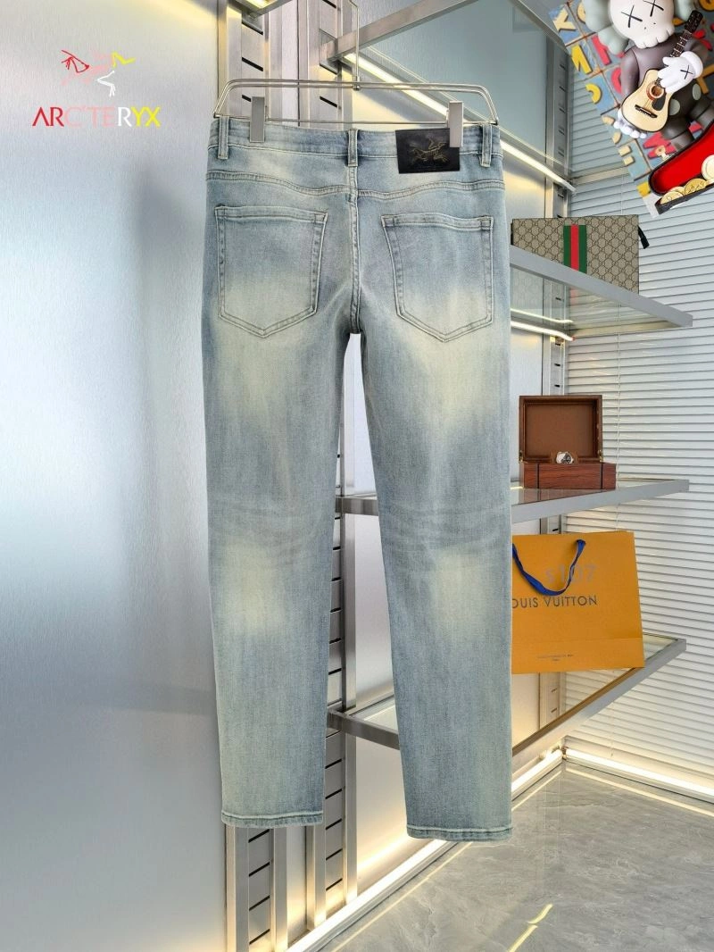 StreetReady Arcteryx Jeans 157317