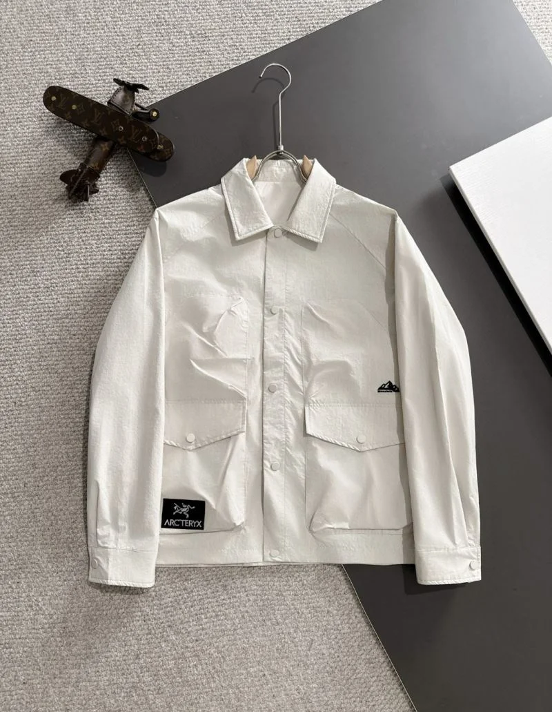 Arcteryx Outwear Youthful 163844