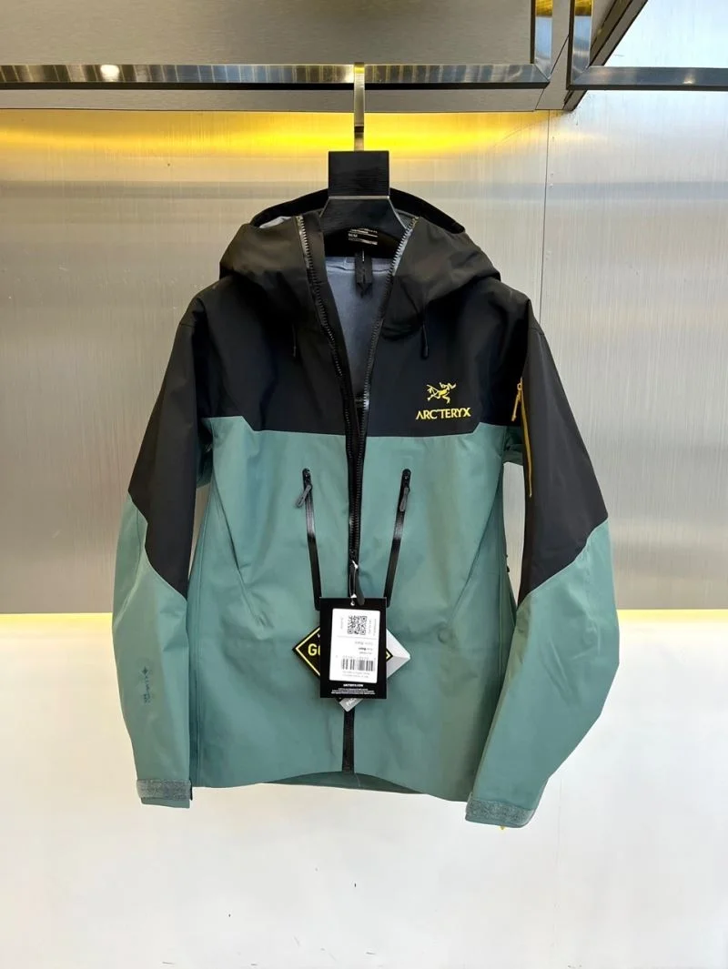 Soft Arcteryx Outwear 163341