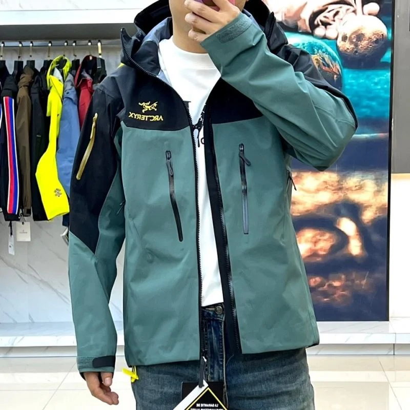 Soft Arcteryx Outwear 163341