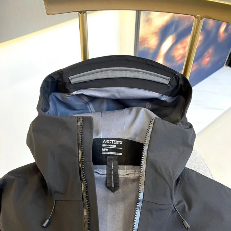 Soft Arcteryx Outwear 163341