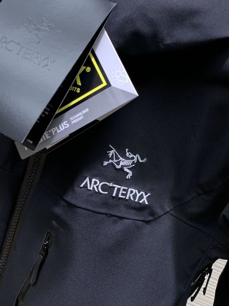 Arcteryx Outwear WaterResistant 163408