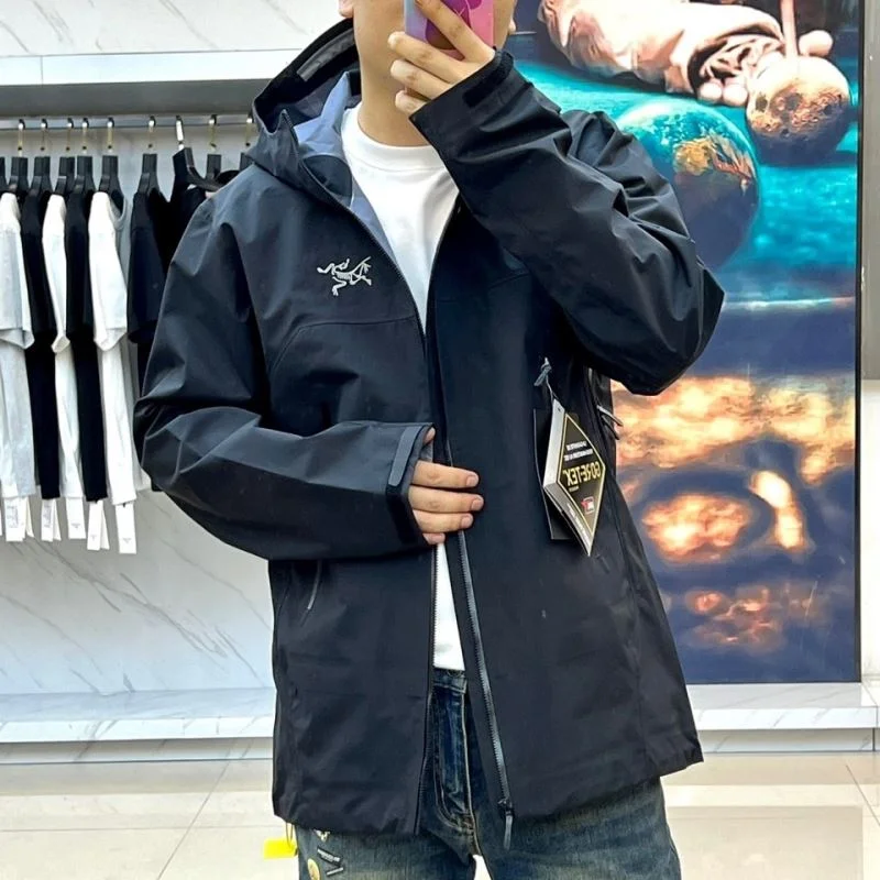 Arcteryx Outwear Durable 163403