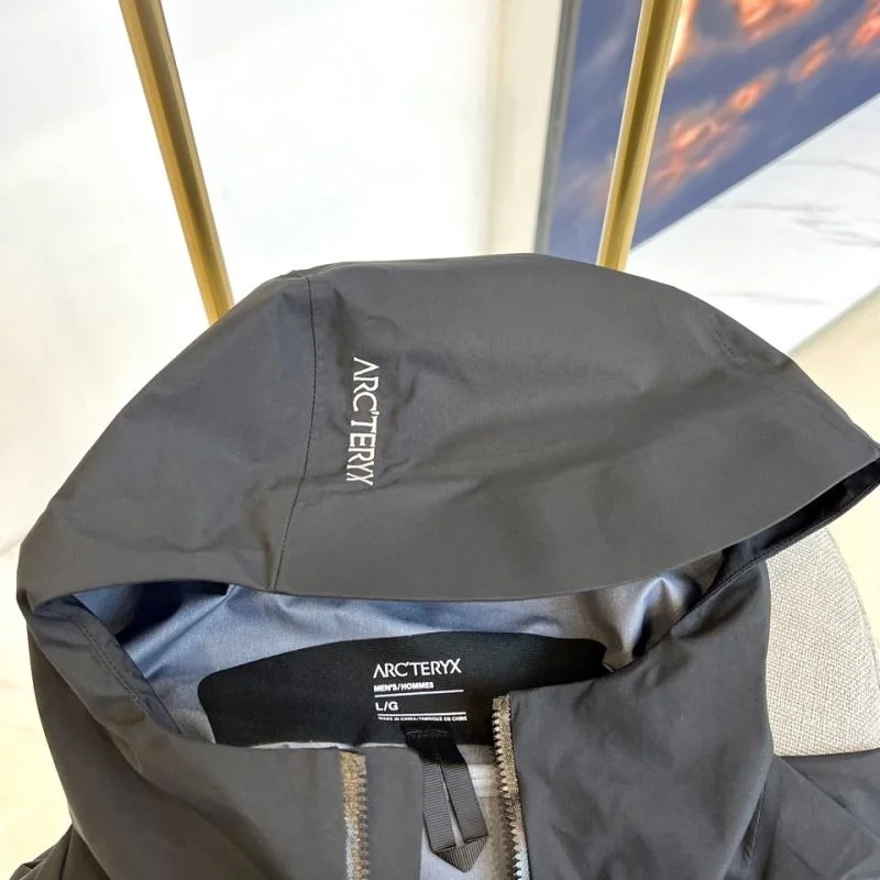 Arcteryx Outwear Durable 163403