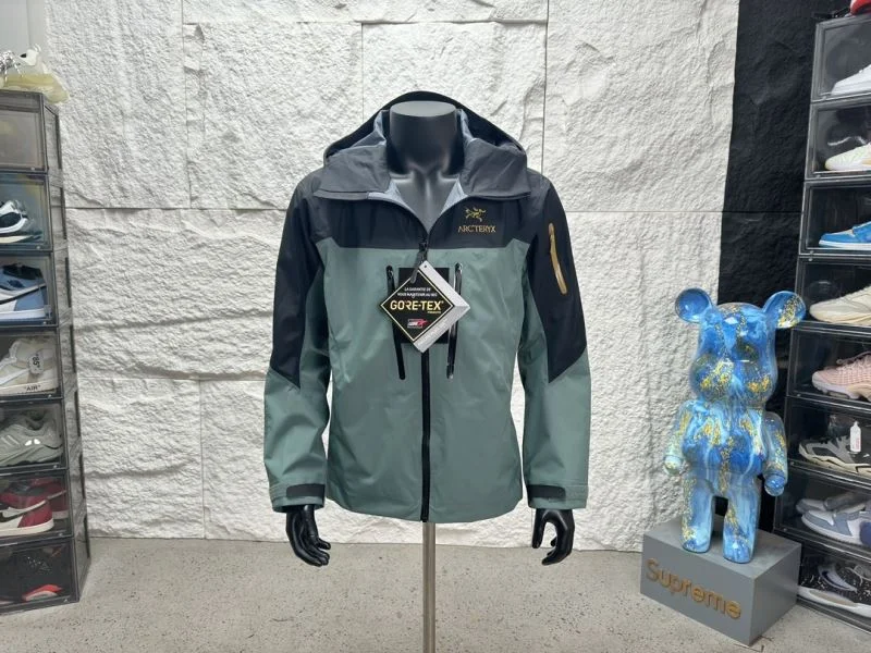Arcteryx Outwear EasyMatch 163337