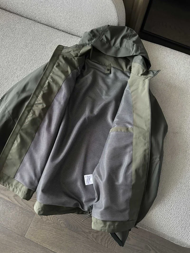 Arcteryx Outwear Minimalist 163338