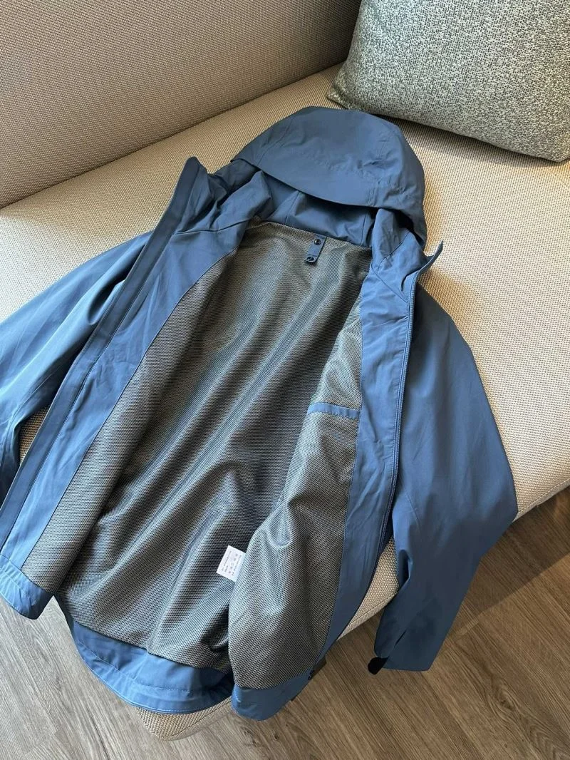 Arcteryx Outwear Youthful 163330
