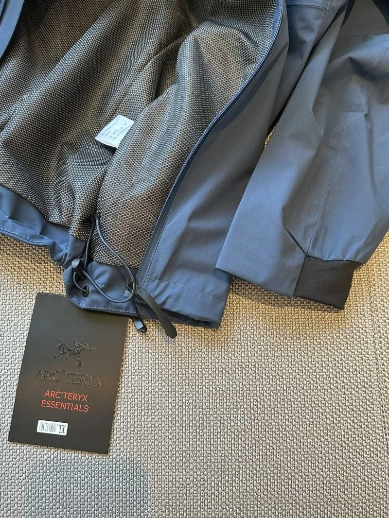 Arcteryx Outwear Youthful 163330