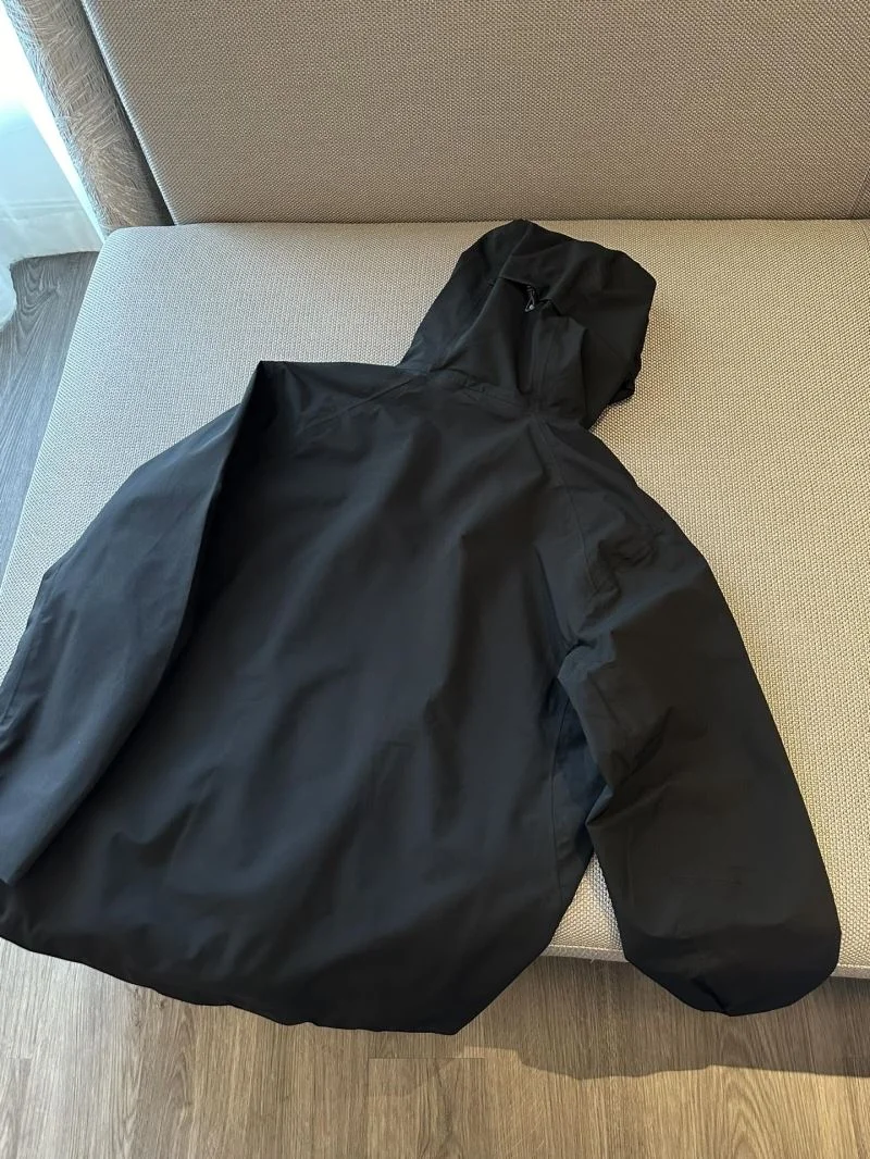 Lightweight Arcteryx Outwear 163327