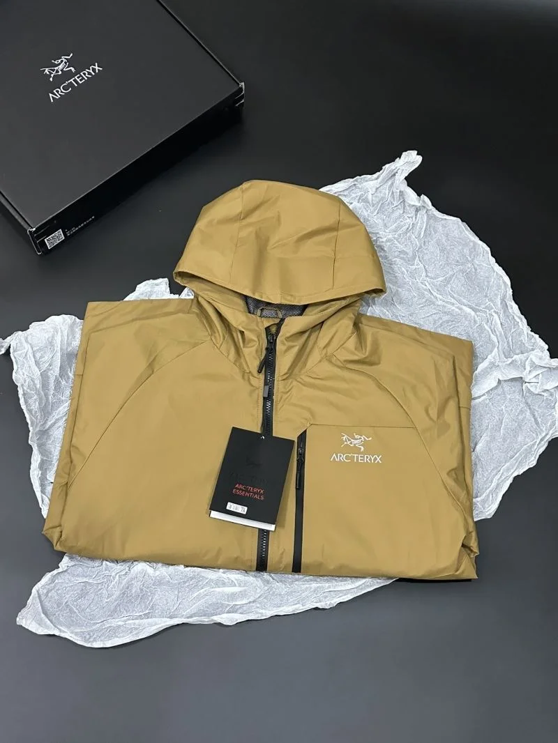 Arcteryx Outwear Breathable 163332