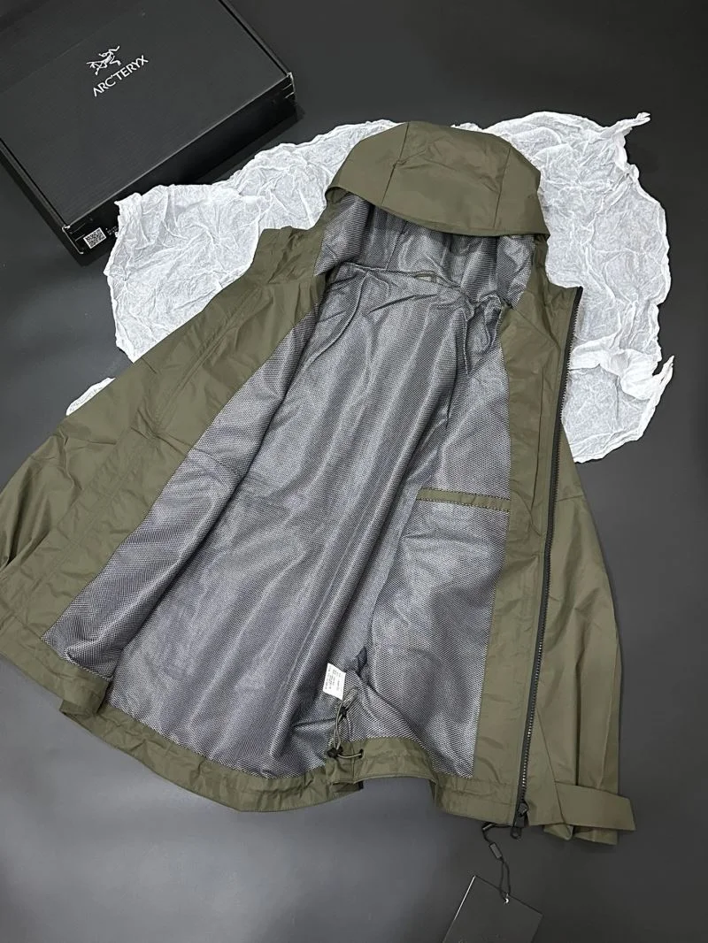 Lightweight Arcteryx Outwear 163442