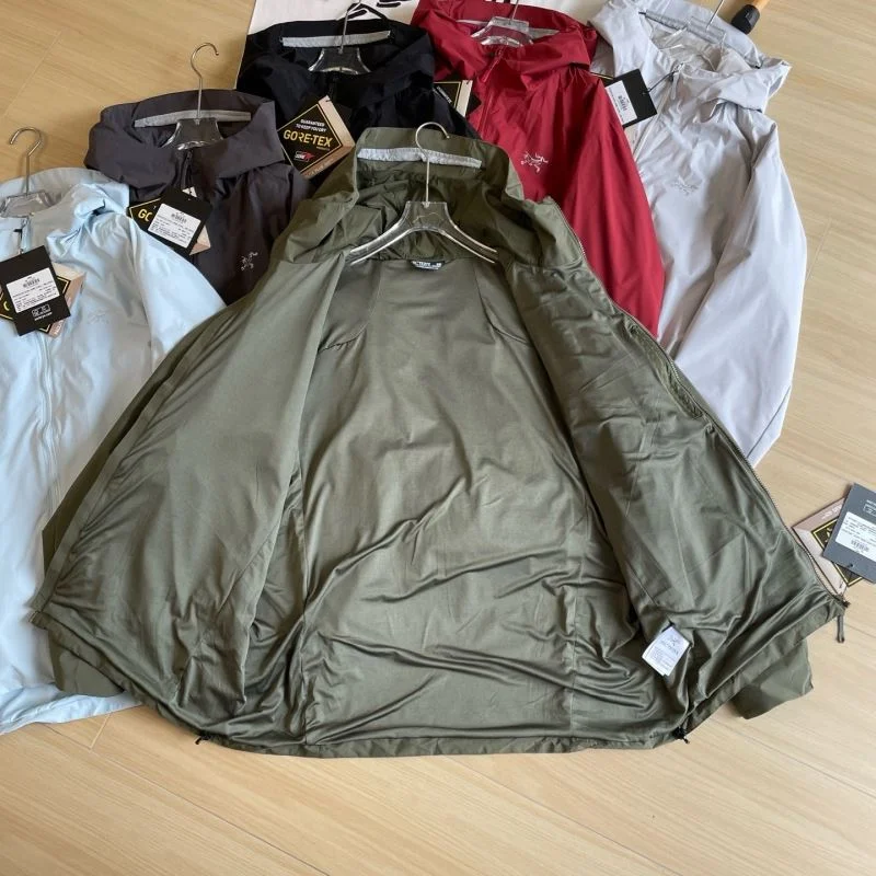 Arcteryx Outwear Breathable 163321