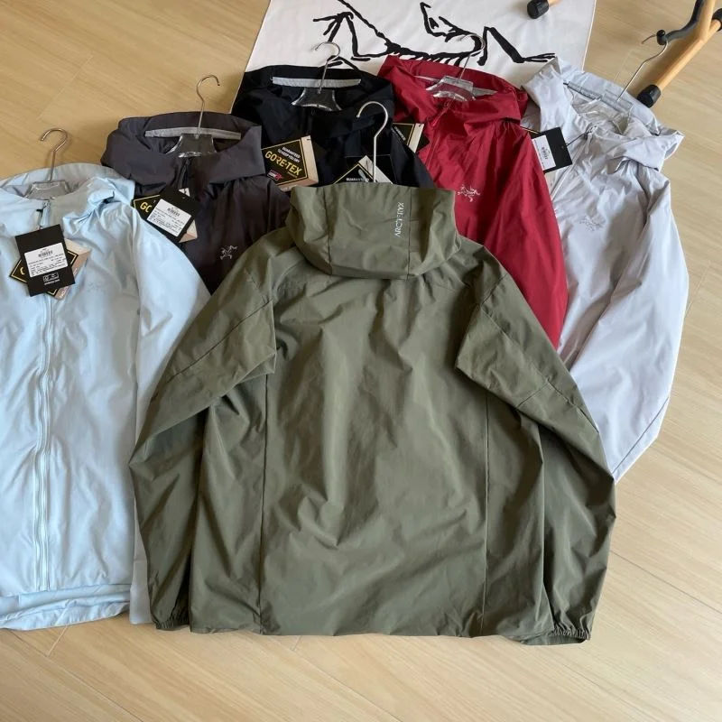 Arcteryx Outwear Breathable 163321