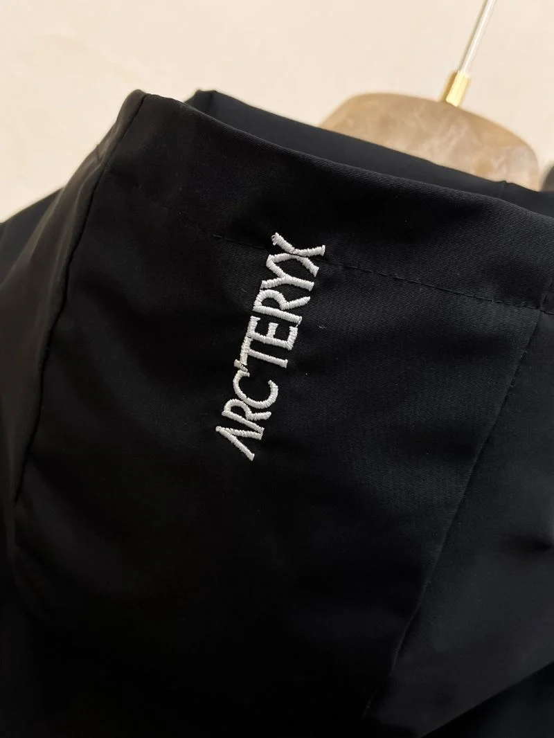 Effortless Arcteryx Outwear 163308