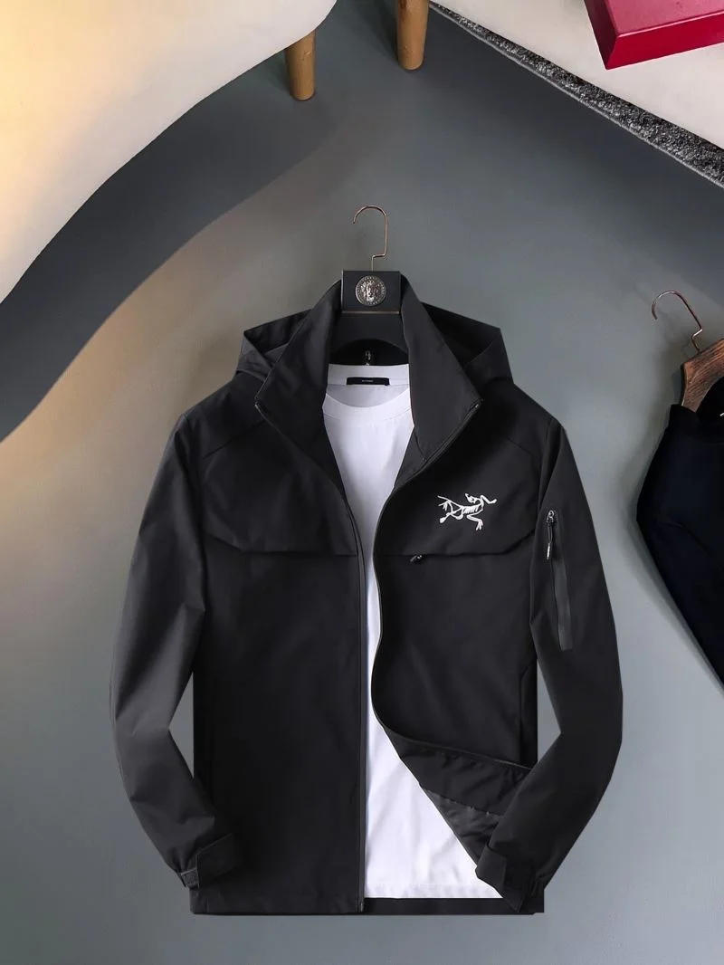Arcteryx Outwear ModernLook 163305