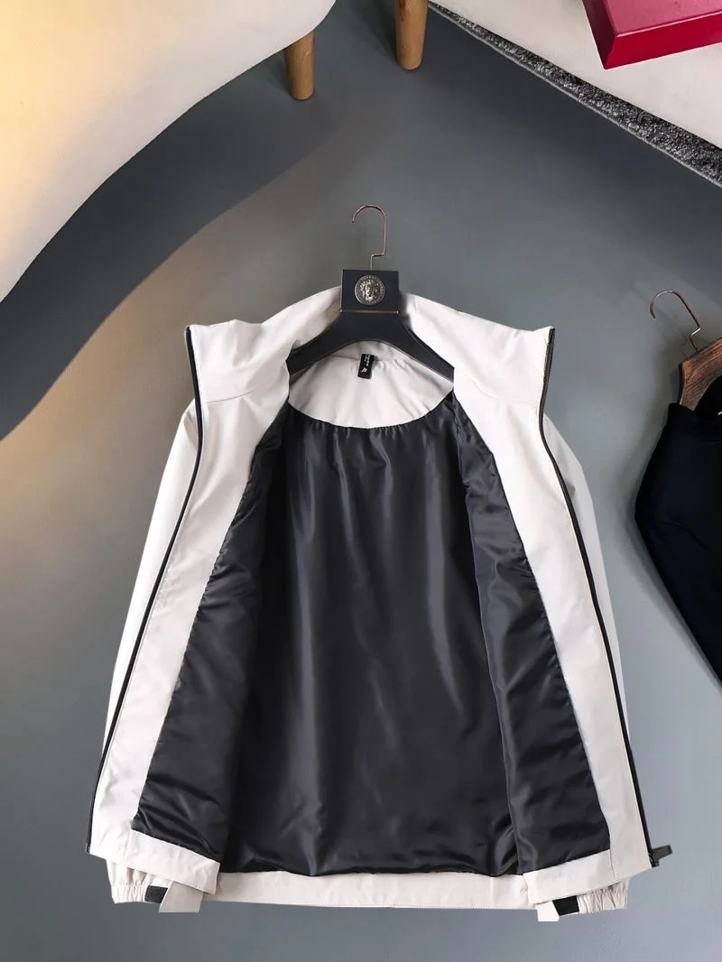 Arcteryx Outwear ModernLook 163305