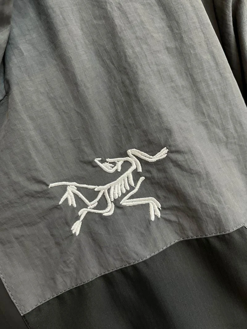 Compact Arcteryx Outwear 163307