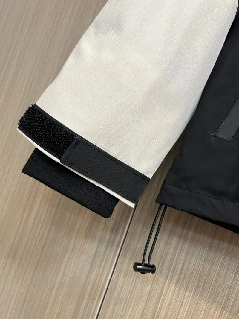Arcteryx Outwear Neat 163300