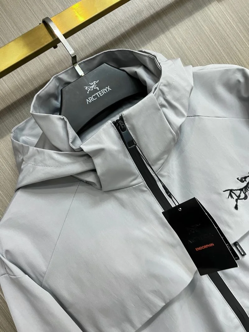 ModernLook Arcteryx Outwear 163294
