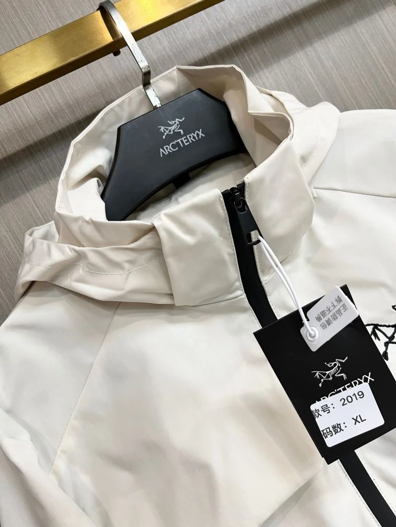 Arcteryx Outwear SmoothTexture 163362
