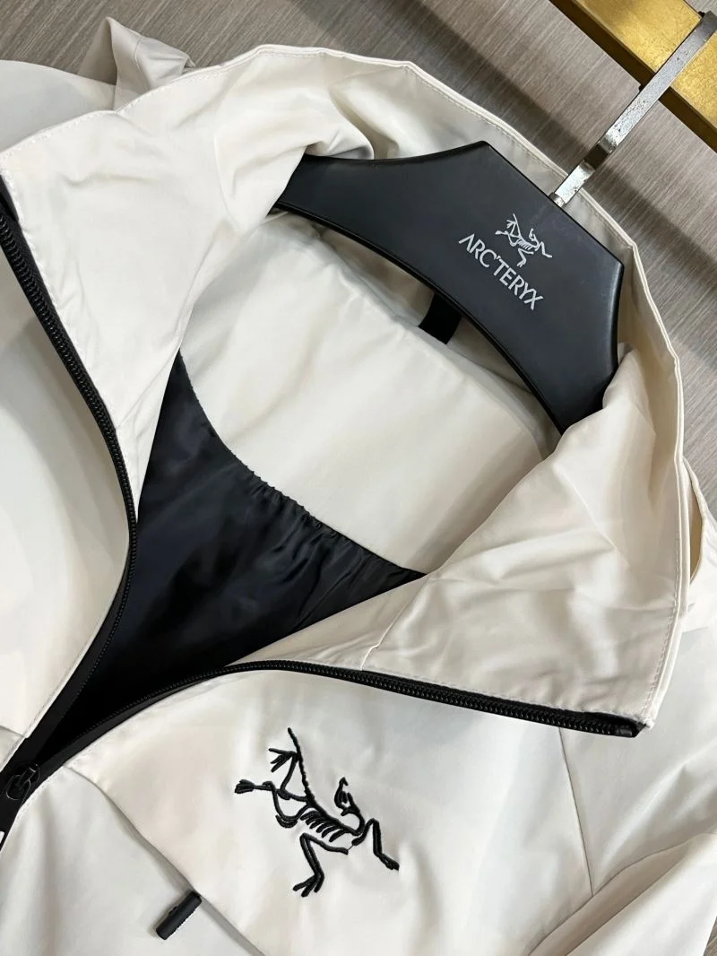 Arcteryx Outwear SmoothTexture 163362