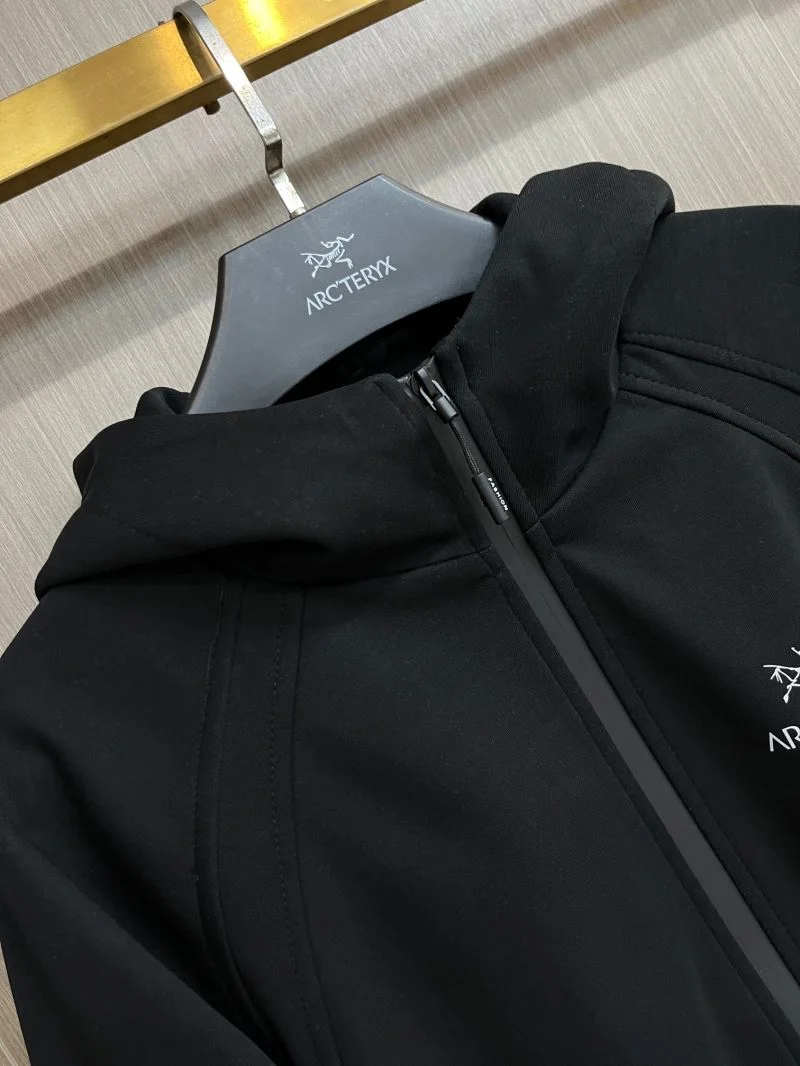 Arcteryx Outwear Tailored 163290