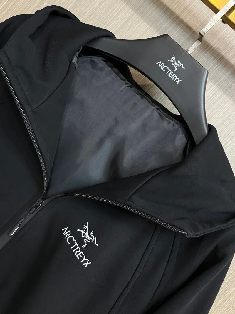 Arcteryx Outwear Tailored 163290