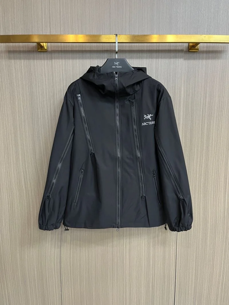 TechFriendly Arcteryx Outwear 163289