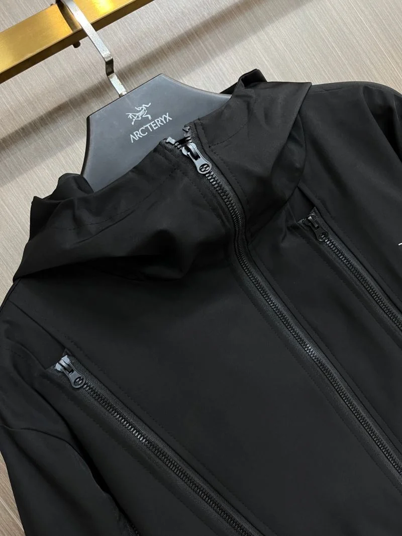 TechFriendly Arcteryx Outwear 163289