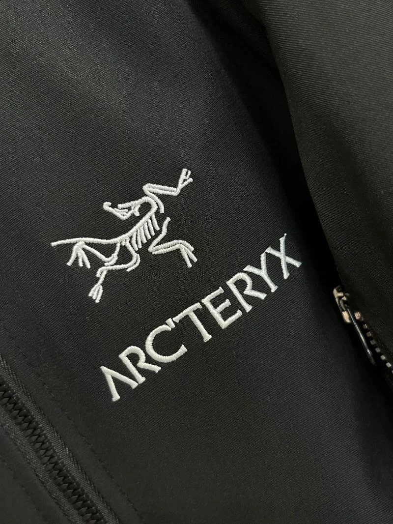 TechFriendly Arcteryx Outwear 163289