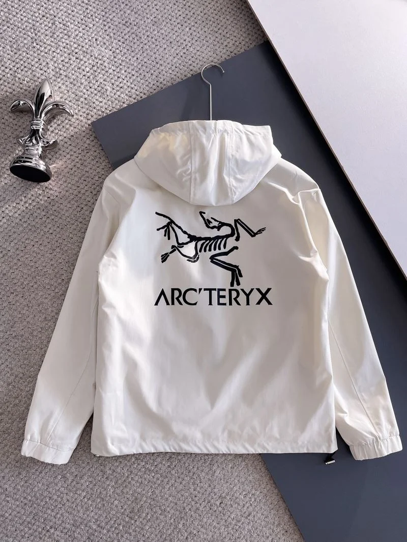 Arcteryx Outwear WrinkleFree 163286