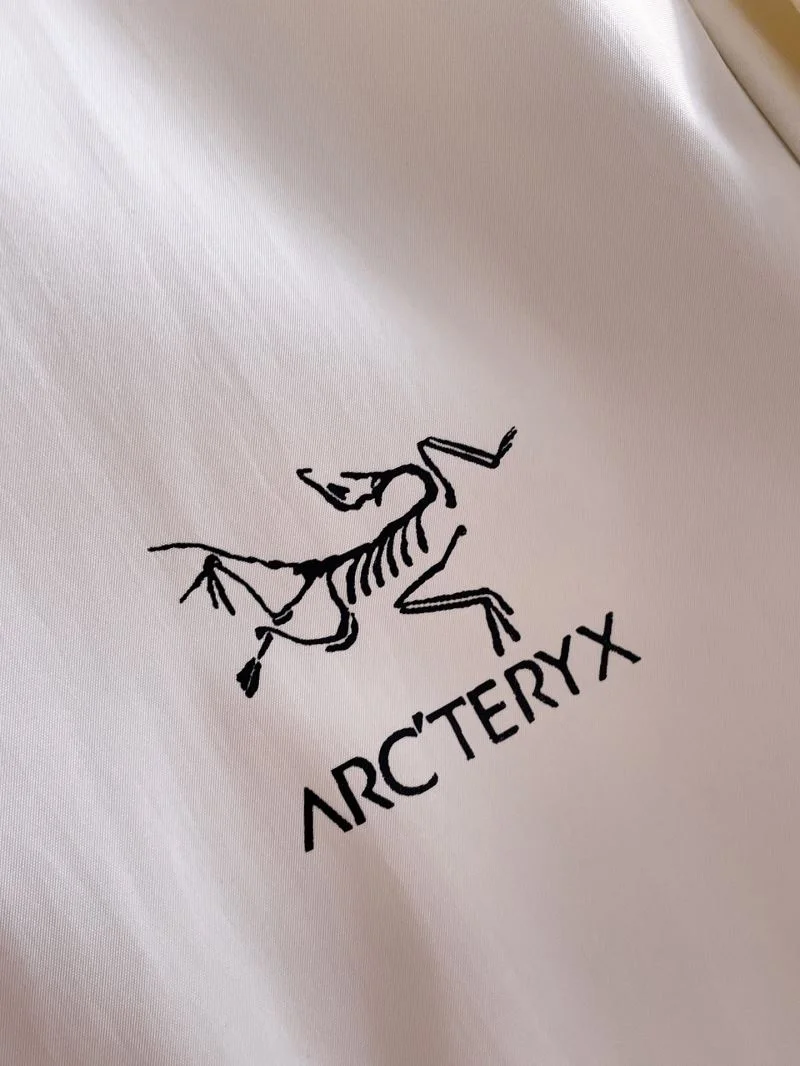 Arcteryx Outwear WrinkleFree 163286
