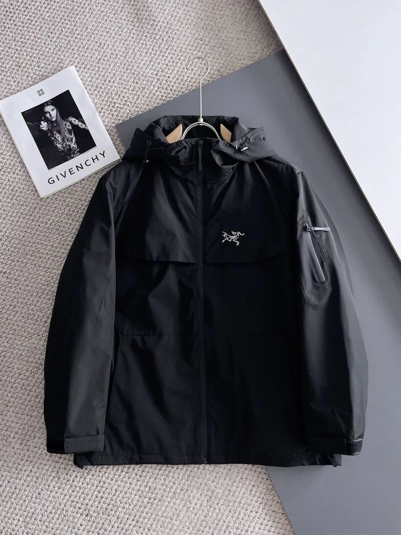 TechFriendly Arcteryx Outwear 163279