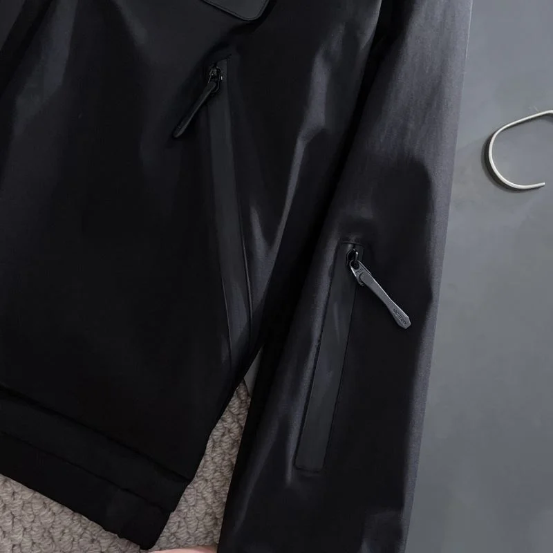 Arcteryx Outwear Premium 163271