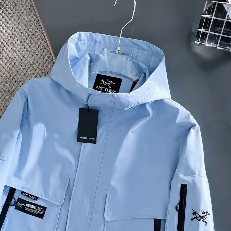 Arcteryx Outwear ZipUp 163260