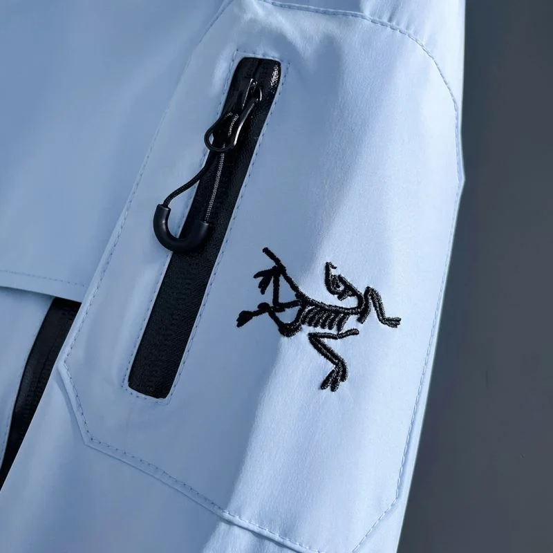 Arcteryx Outwear ZipUp 163260