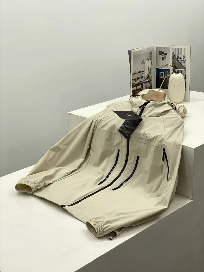 Arcteryx Outwear Popular 163256