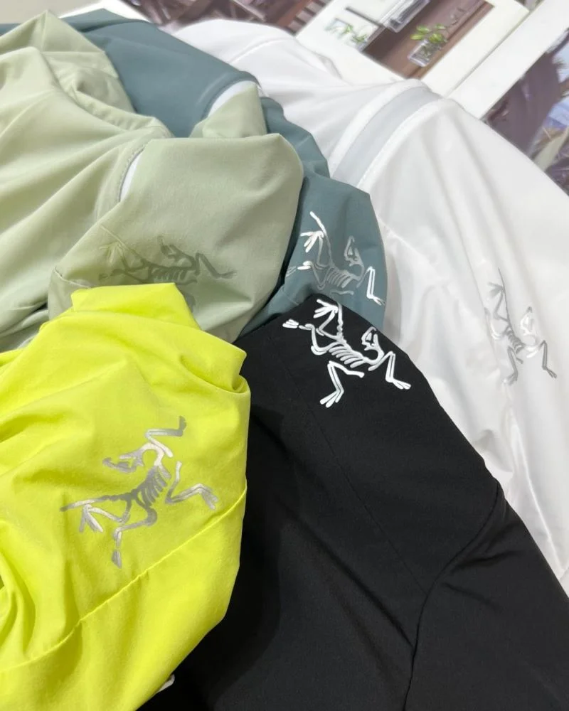 Arcteryx Outwear Sporty 163251