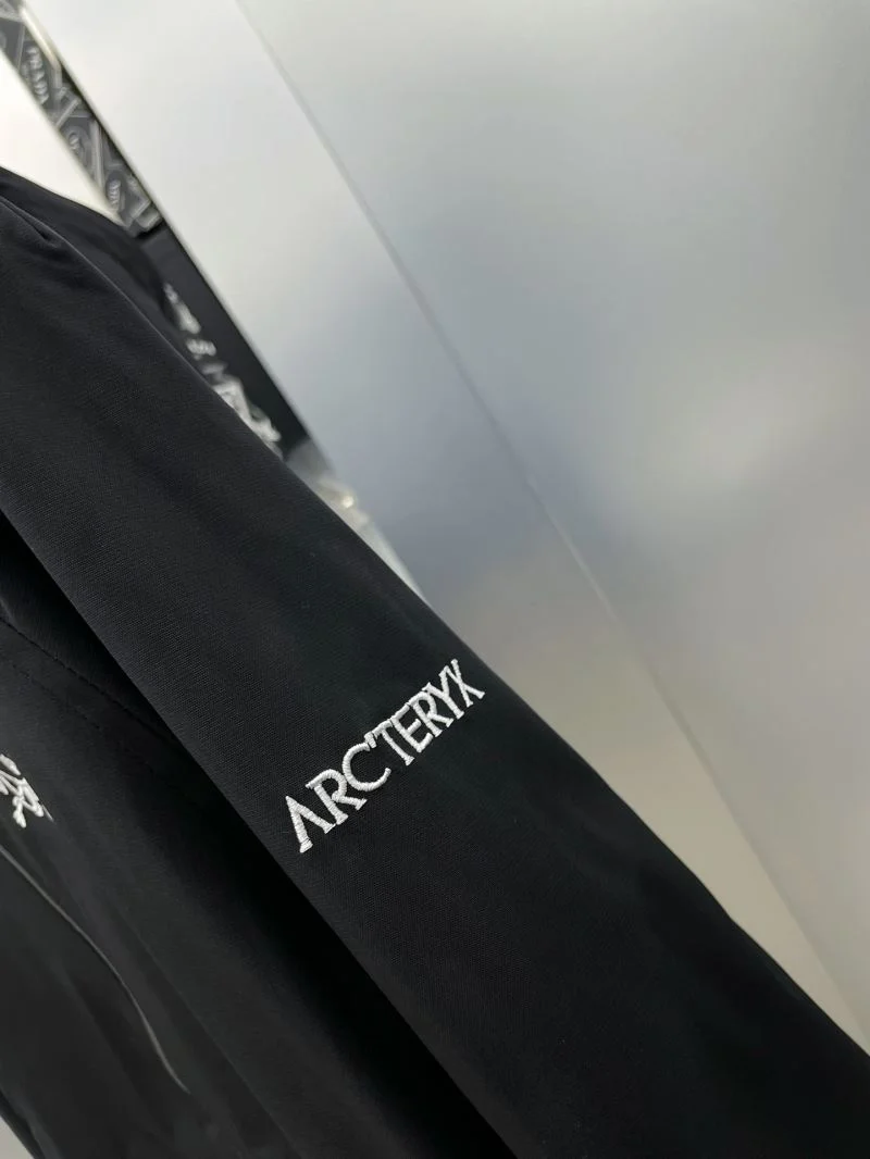Arcteryx Outwear HighPerformance 163267