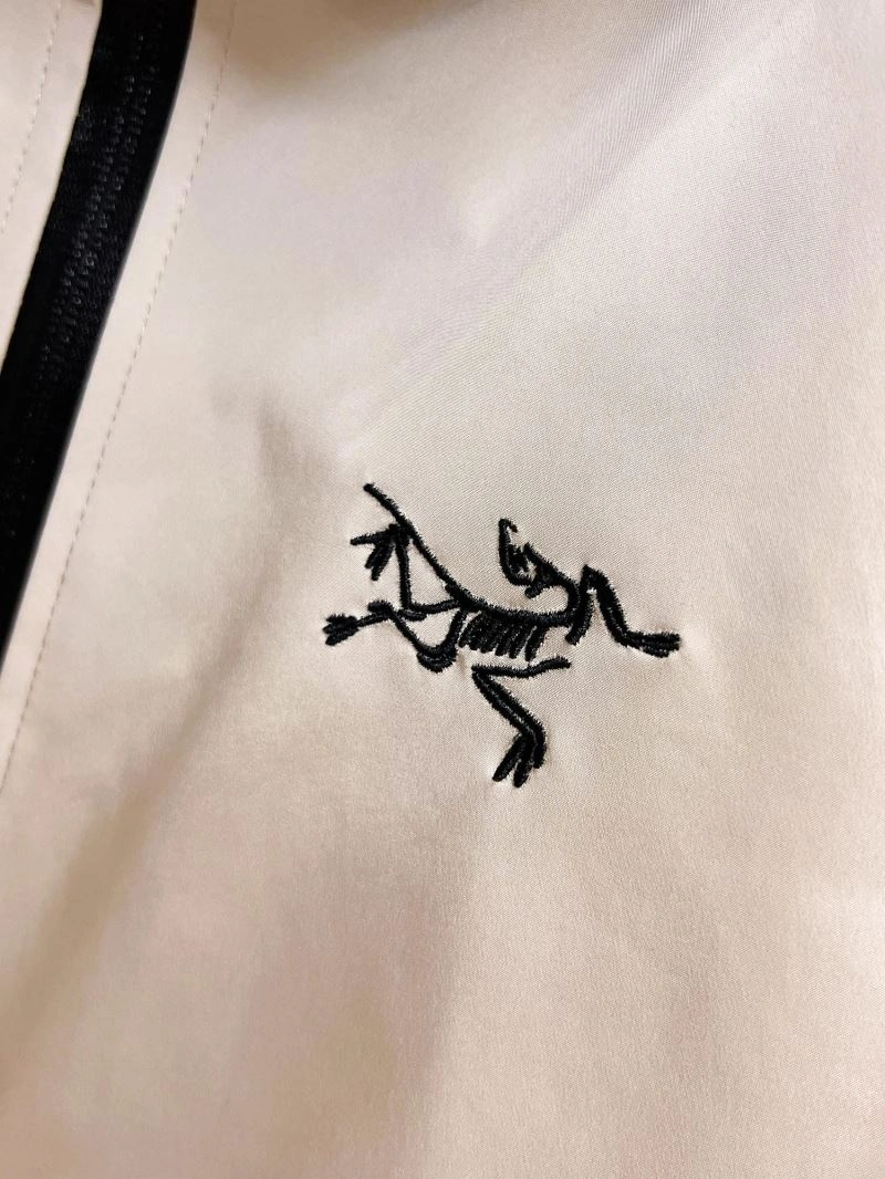 Arcteryx Outwear ComfortFit 162200