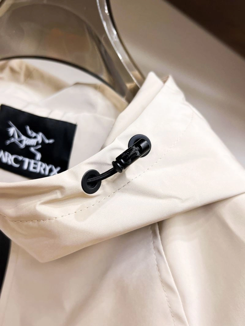 Arcteryx Outwear ComfortFit 162200