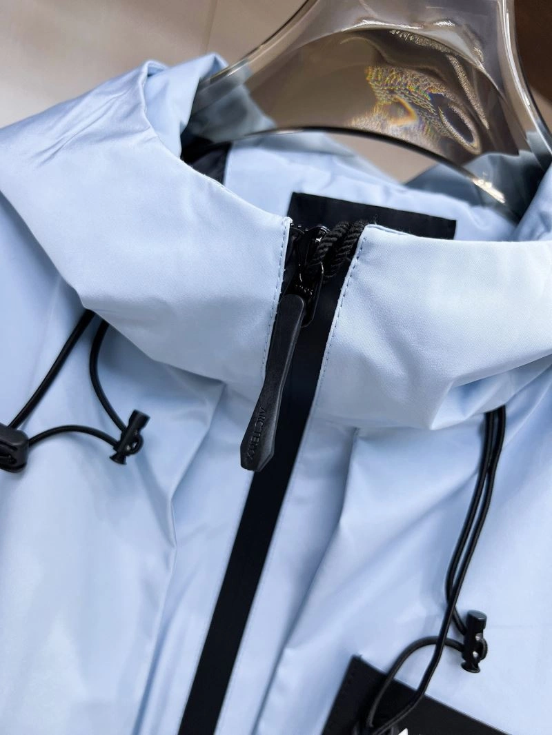 Arcteryx Outwear Versatile 162191