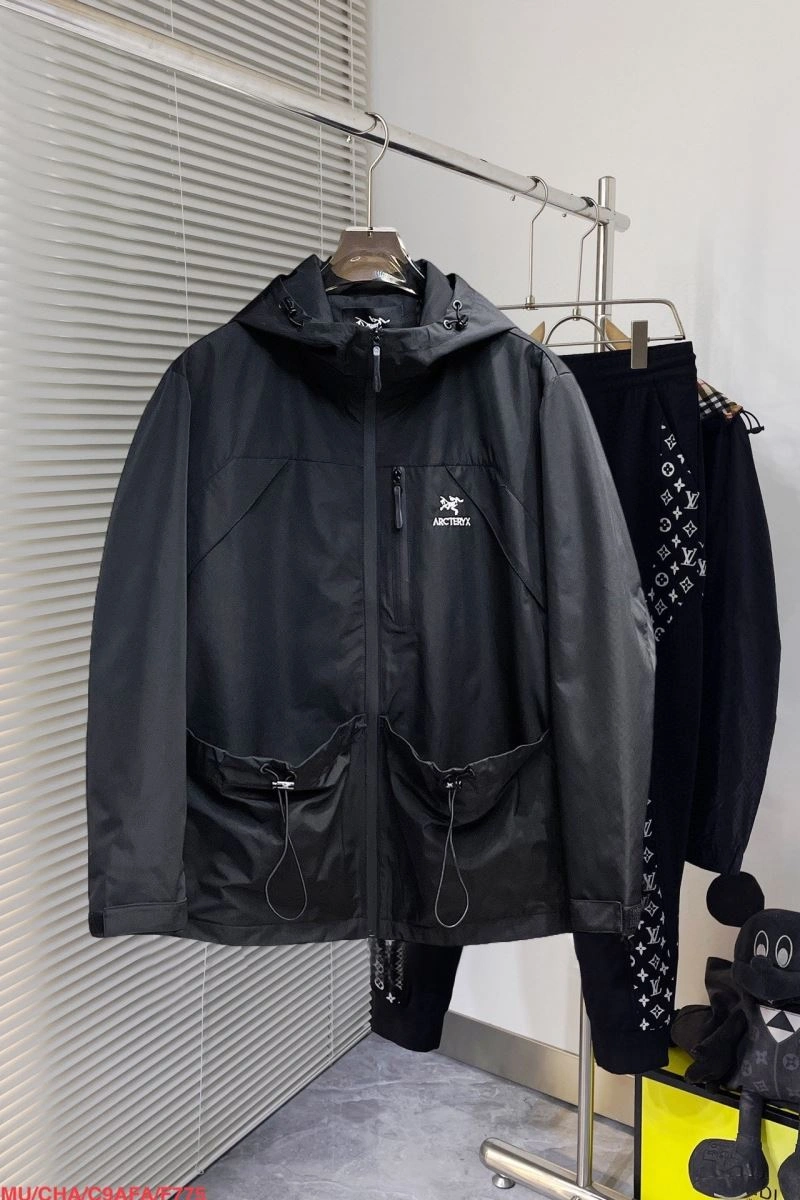 Arcteryx Outwear Lightweight 162188