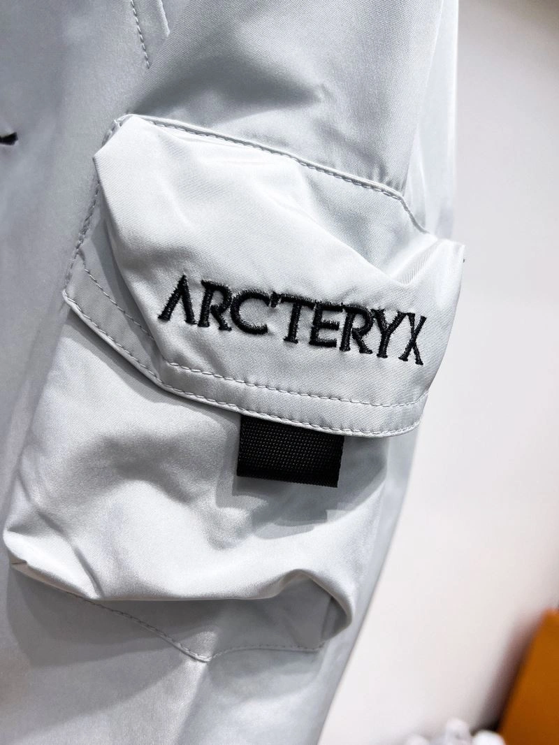 Arcteryx Outwear Minimalist 162185