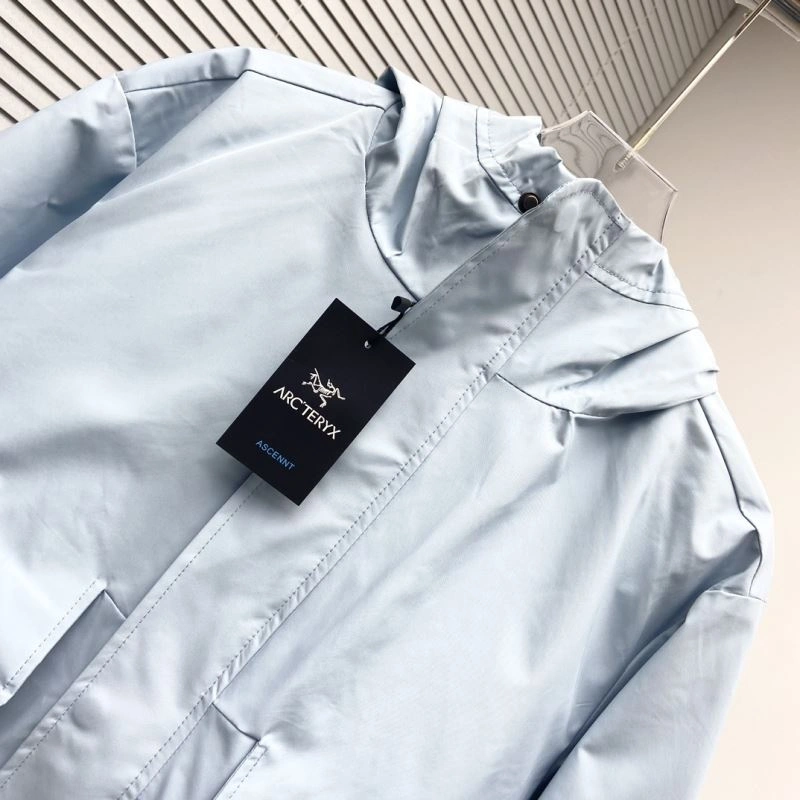 Arcteryx Outwear Stretchable 162244