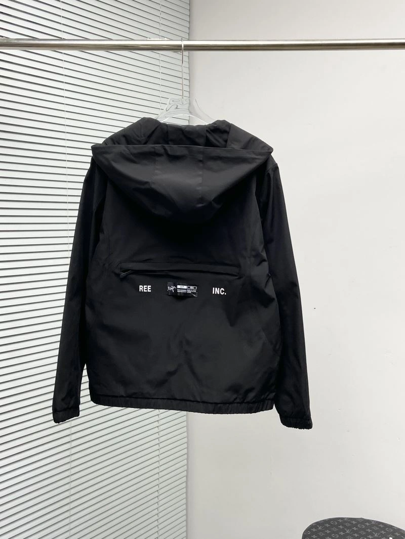 Versatile Arcteryx Outwear 162170