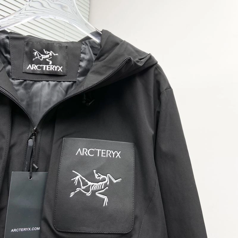Versatile Arcteryx Outwear 162170