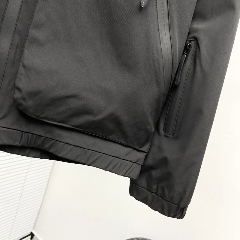 Versatile Arcteryx Outwear 162170