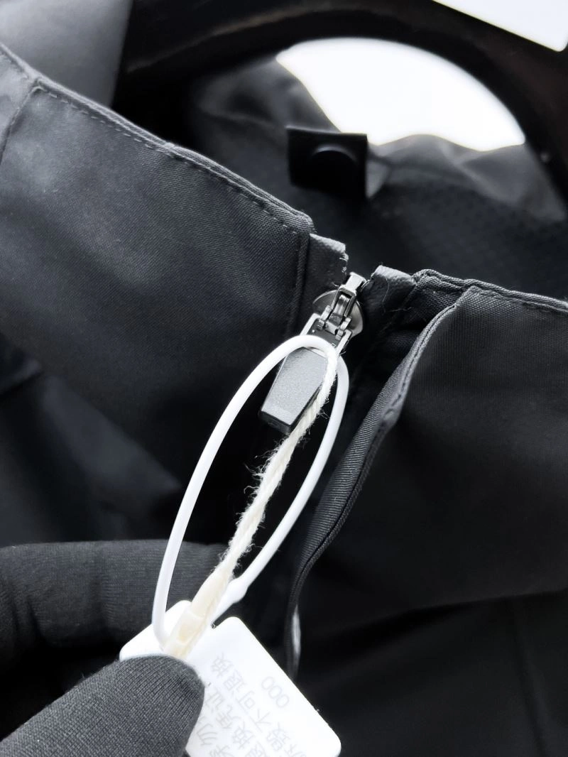Resilient Arcteryx Outwear 162159