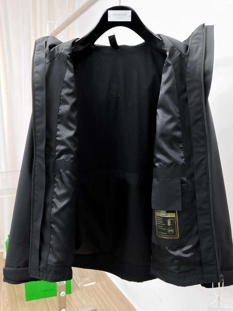 Resilient Arcteryx Outwear 162159
